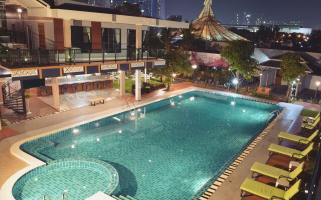 The Tamnan Pattaya Hotel & Resort