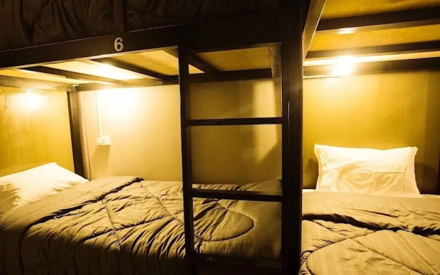 Stamp Hostel - Adults Only