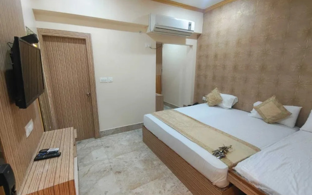Hotel Sarnath International