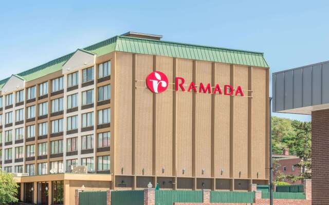 Ramada by Wyndham Cumberland Downtown