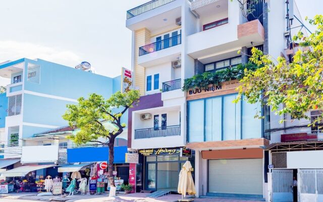 OYO 808 Hoang Lan