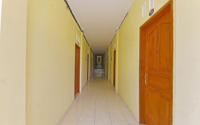 OYO Life 90675 Ld Residence