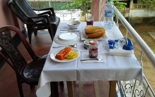 Luxman Guest House