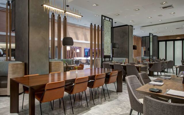 Hyatt Regency Newport Beach West