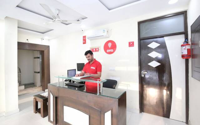 Capital O 10540 Hotel JD Residency