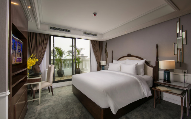 The Oriental Jade Hotel