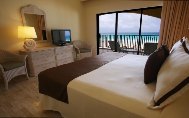 The Royal Islander – An All Suites Resort