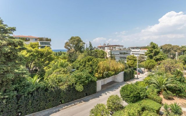 Athens Riviera -HiEnd flat at top Kavouri beach location