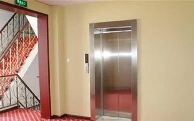 Tai'an Century Business Hotel