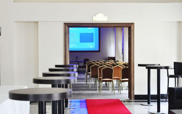 Aygur Hotel