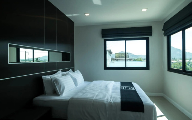 Triple Z Hotel