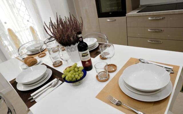 Ludovisi Barberini Apartment for Short Rental