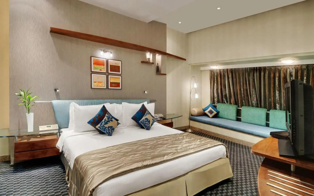 Hotel Kohinoor Continental, Airport