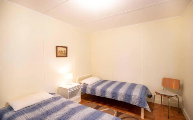 ARCADIA -Straddie original 3 bedroom house with ocean views – Guest Rooms – Point Lookout