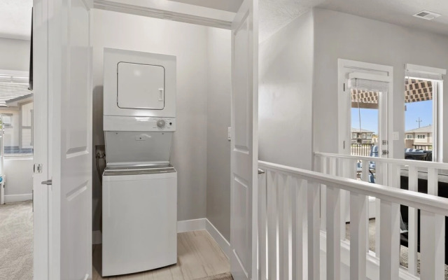 Southern Utah Adventure Gateway 6 Bedroom Townhouse