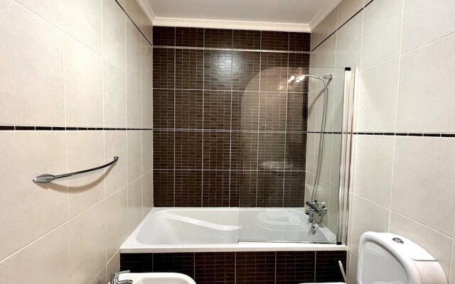 Pêra Brightness Villa by Homing