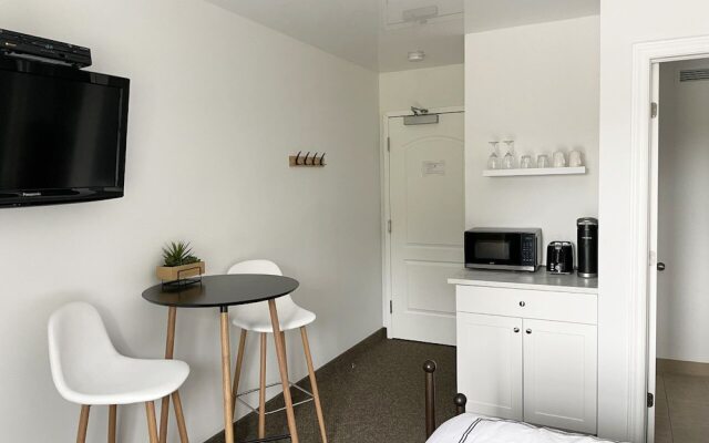 Au Sommet Du Lac Magog