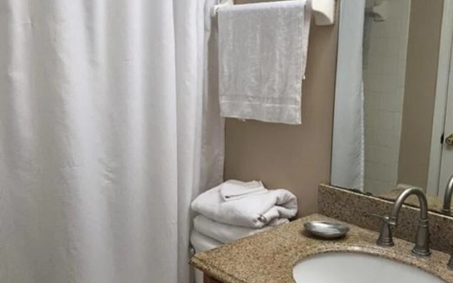 Unit 5320 - Ocean Racquet Club