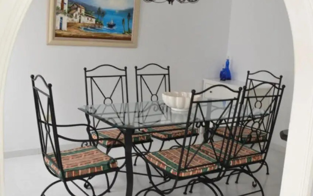 Tango House