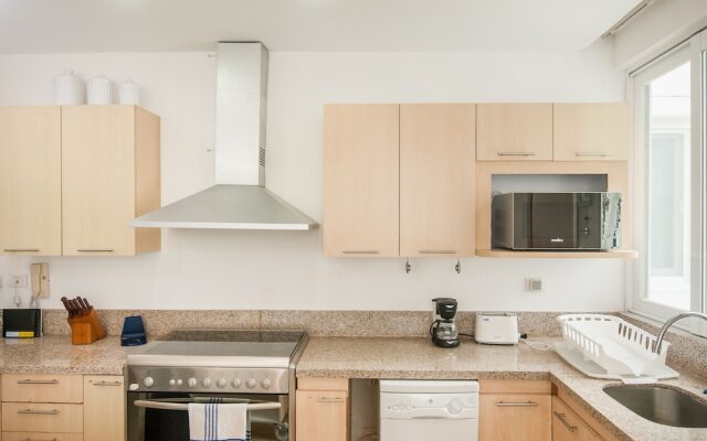 Luxury 3BR Condo HZ by TA