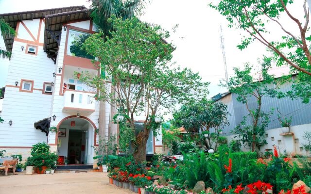 Hoai Huong Homestay