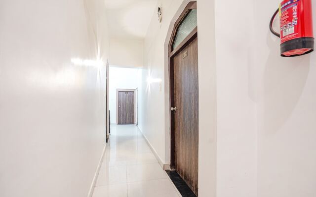 Fabhotel Shree Mahidev Palace
