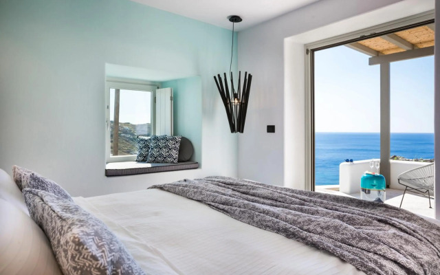Amyth of Mykonos Super Paradise