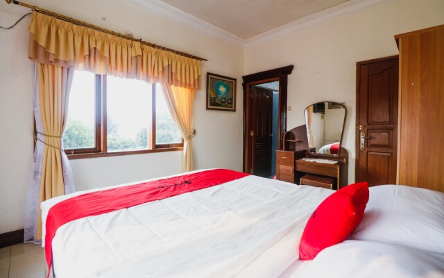 RedDoorz @ Cibogo Puncak Bogor