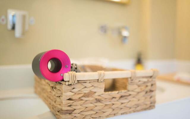 Distant Mountain Guesthouse