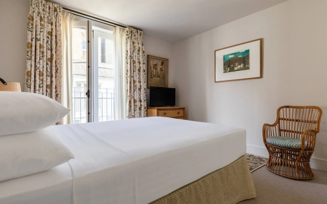 Cranley Mews VI by Onefinestay
