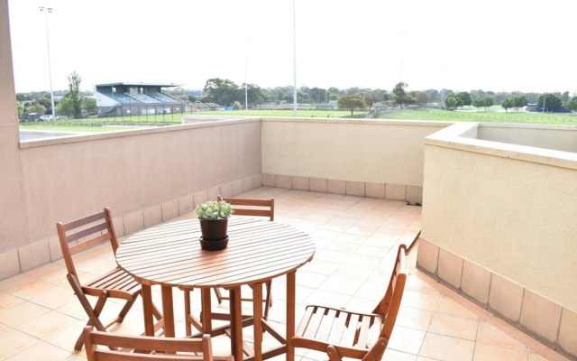 3 Bedroom Getaway in Trendy Thornbury