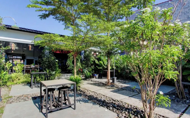 OYO 93885 D'harjo Guesthouse
