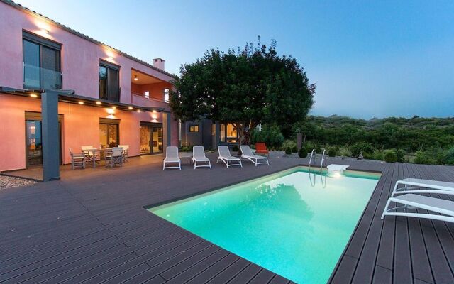 Luxury Villa Marina