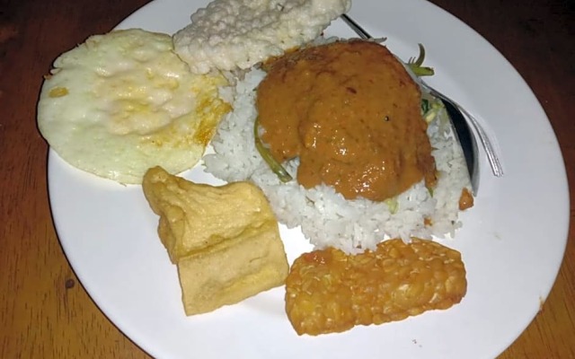 1793 Kuta Circle Homestay