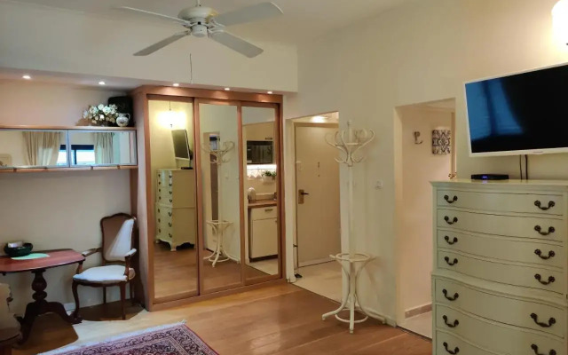 Yarden Deluxe Studio Suite