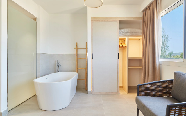 Invisa Hotel Club Cala Verde