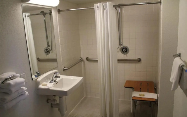 Somatel Nashville Airport Hotel