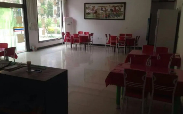 Yesanpo Bailixia168 Inn