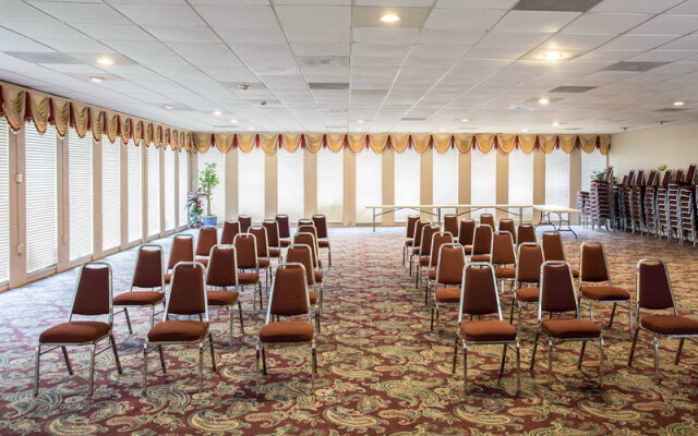 Econo Lodge and Conference Center
