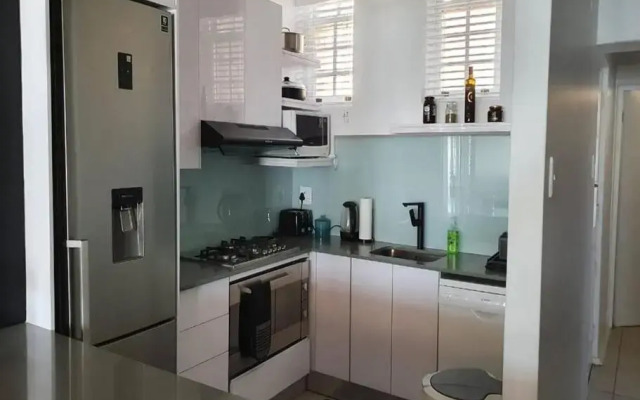 Santos Beach Pavilion E