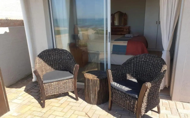 The Sparrow's Nest Beach-Front Self-catering