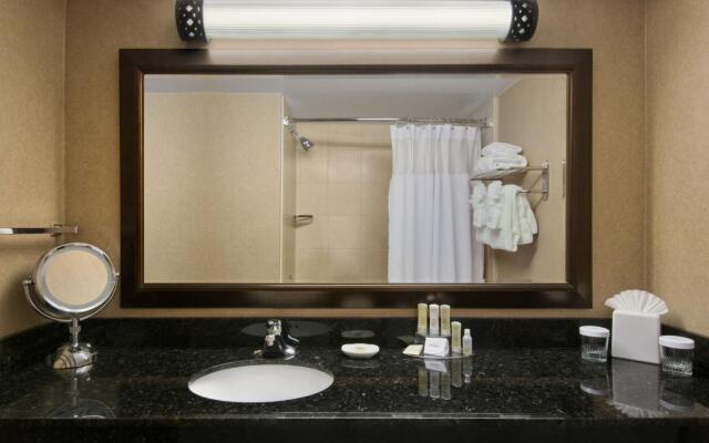Crowne Plaza Denver International Airport