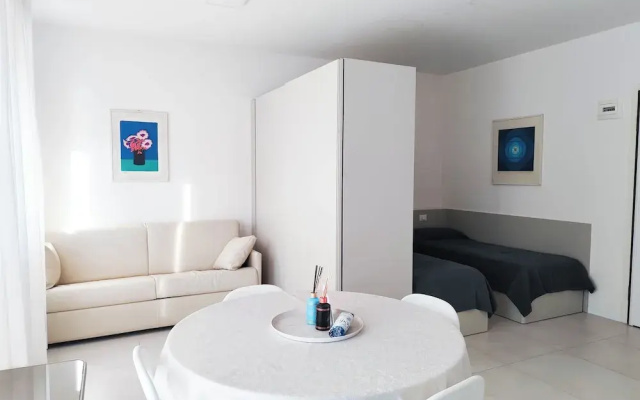 Studio Apartment Near Piazza Nember