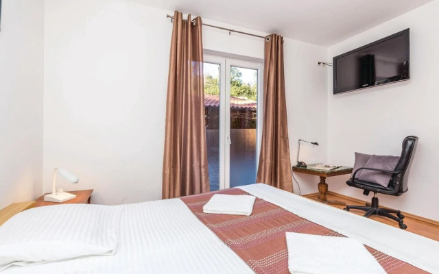 Nice Home in Volosko With Wifi and 1 Bedrooms