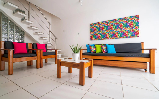 Duplex 2 Suítes Condomínio Mont Carmelo