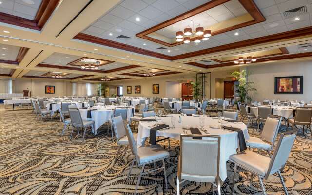 Best Western Plus Oswego Hotel and Conference Center