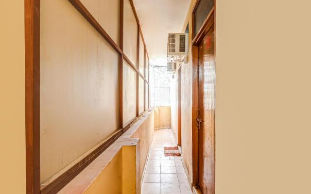 OYO 82163 Hotel Sangam