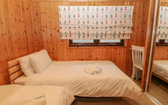 Lodge 16