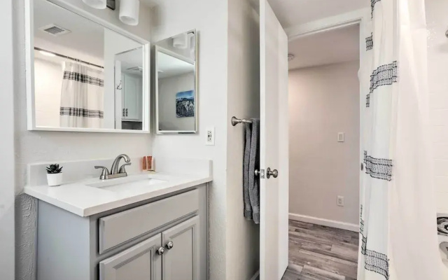 < 1 Mi to Slopes! 'heavenly Daze Chalet' in Tahoe