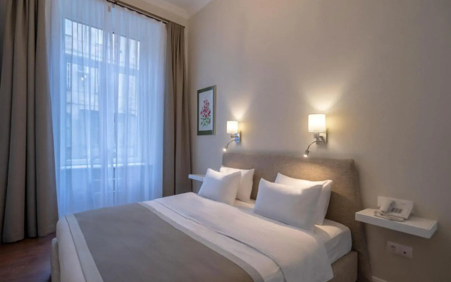 Hotel Opera